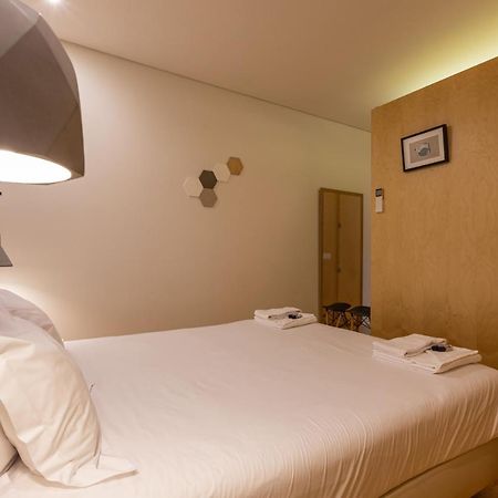 Orm - Almada Balcony Apartment Porto Luaran gambar