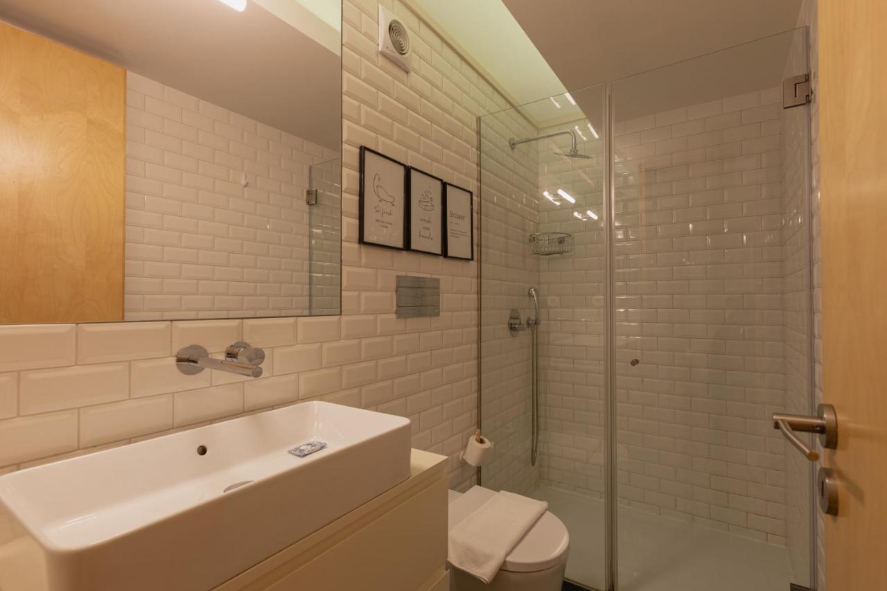 Orm - Almada Balcony Apartment Porto Luaran gambar
